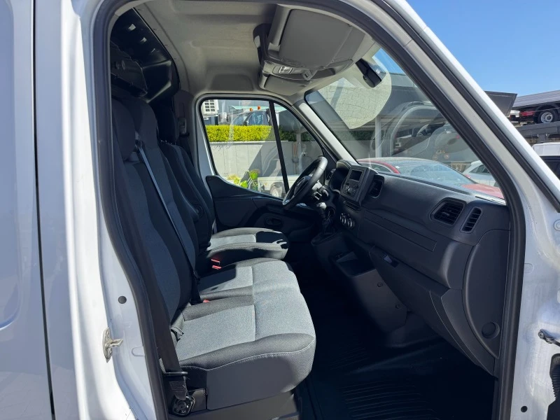 Renault Master 2.3dCI Клима Euro 6d-temp, снимка 7 - Бусове и автобуси - 45009576