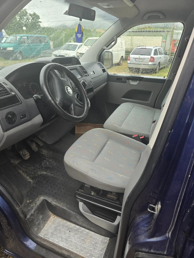 VW T5 2.5 TDI , снимка 10 - Бусове и автобуси - 47201631