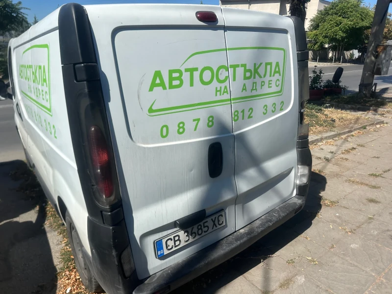 Renault Trafic 100 кс 6ск климатик, снимка 3 - Бусове и автобуси - 52109636