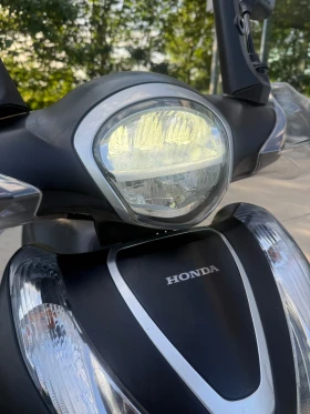 Honda Sh 2024 125  ABS 9000 km !, снимка 10