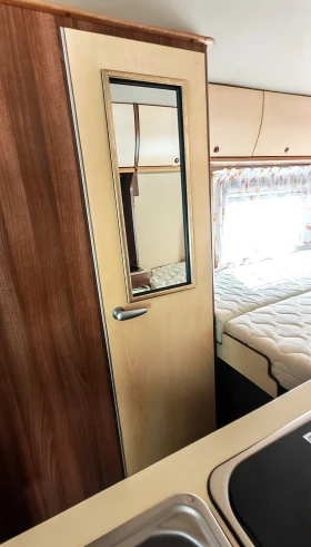 Кемпер Mercedes-Benz SPRINTER 313 CDI CUSTOM, 5 местен, снимка 15