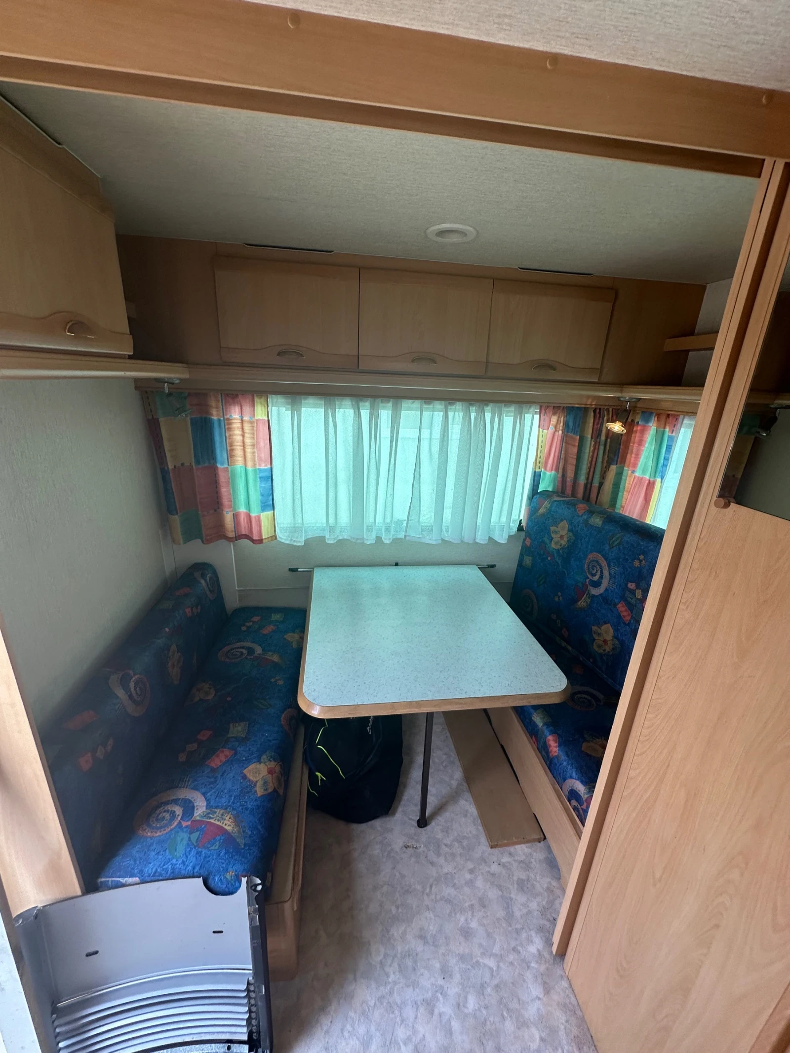 Каравана Adria Unica 431, снимка 13 - Каравани и кемпери - 55874535