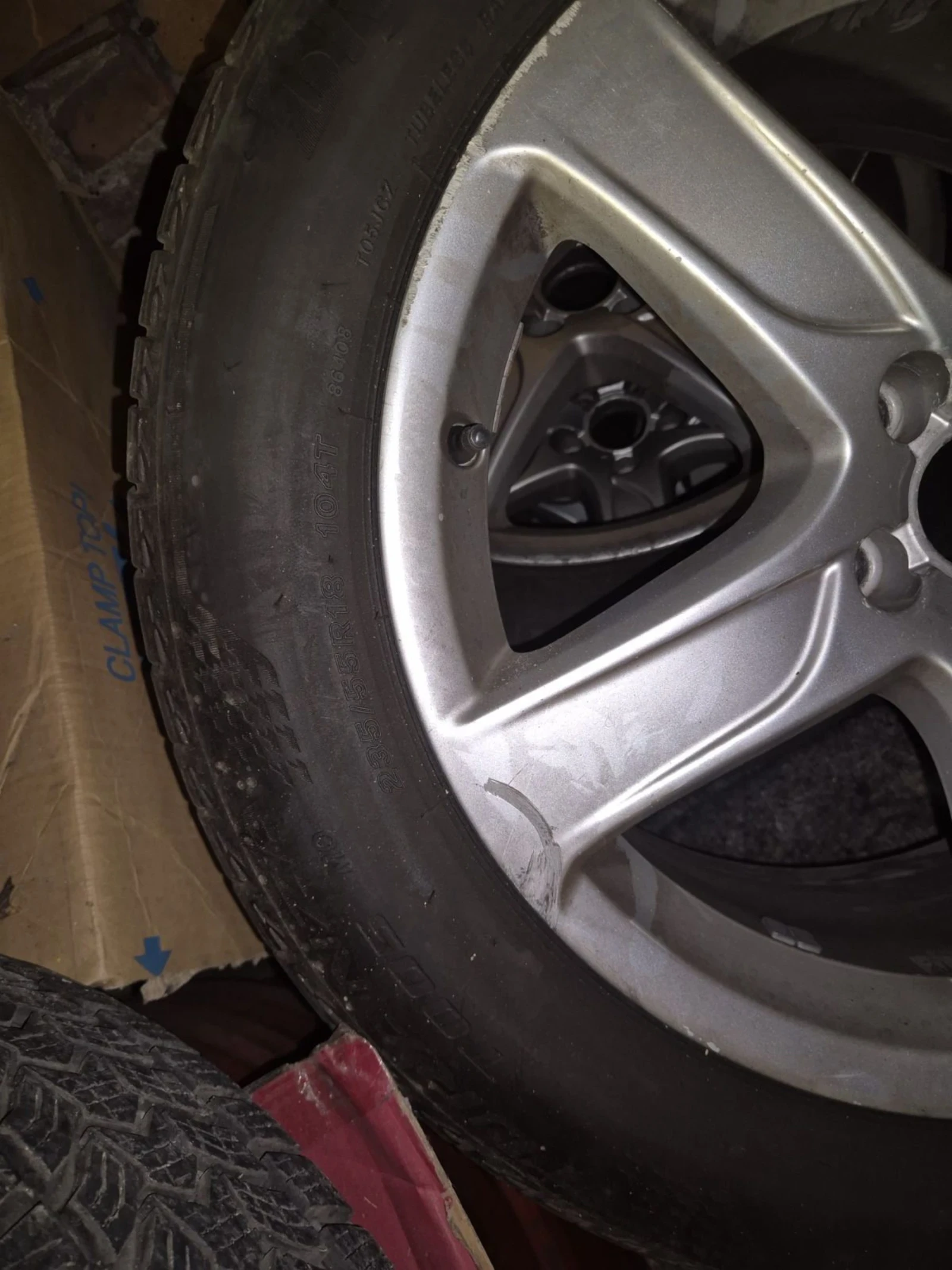 Гуми с джанти Bridgestone 235/55R18, снимка 3 - Гуми и джанти - 54359705