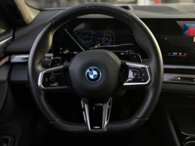 BMW 550 e/xDRIVE/489HP/MSPORT/20/MSPORT/360/B&W/HUD/916v, снимка 7