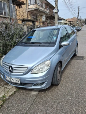 Mercedes-Benz B 180, снимка 1