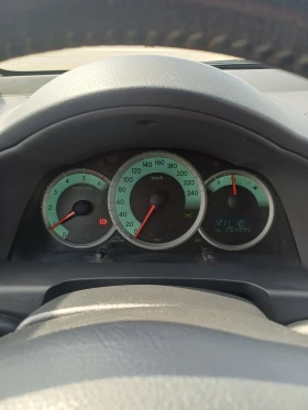 Toyota Corolla verso, снимка 15