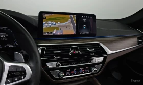 BMW 530E M* SPORT* HYBRID* HARMON* KARDON* ДИСТРОНИК* ОБДУХ, снимка 9