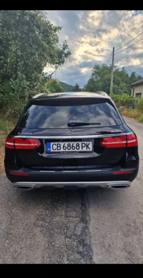 Mercedes-Benz E 220, снимка 2