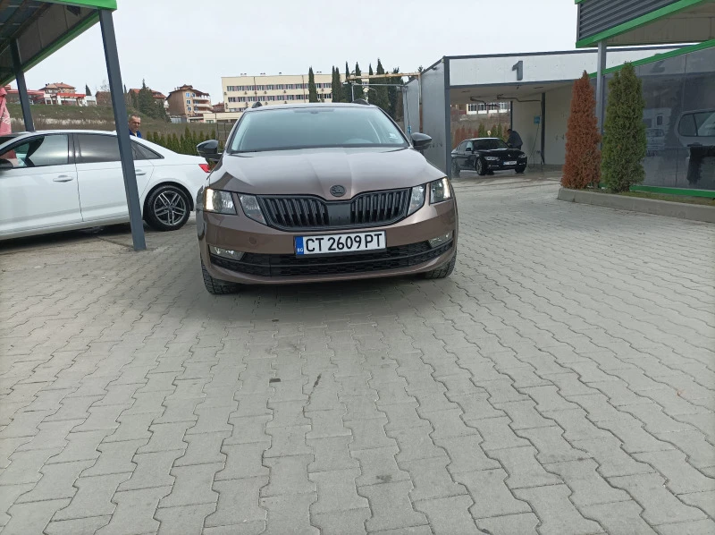 Skoda Octavia БЕНЗИН 1.5 150 автомат 100 000 реални км 2018, снимка 1 - Автомобили и джипове - 47279760