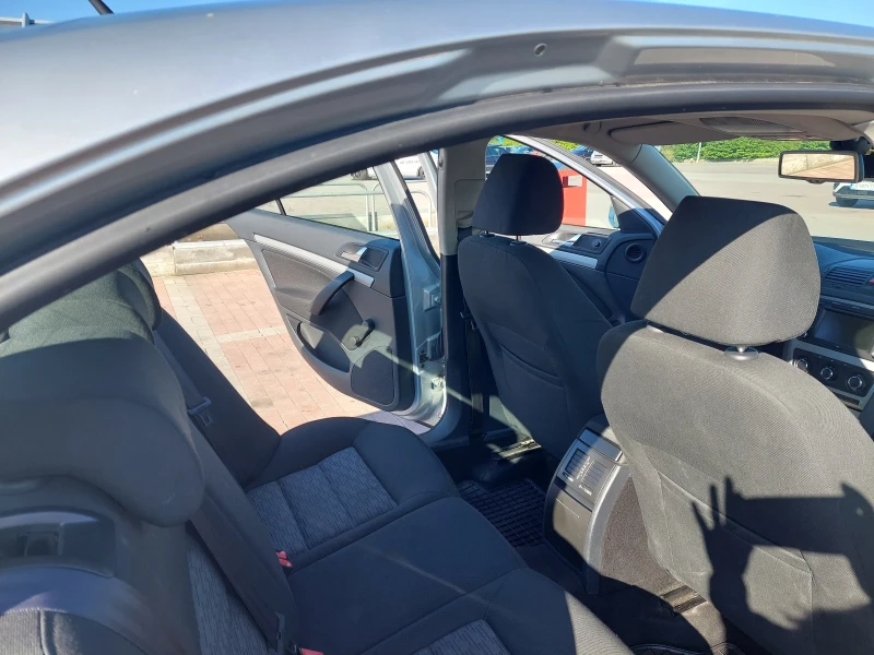 Skoda Octavia 1.6TDI, снимка 12 - Автомобили и джипове - 52404331