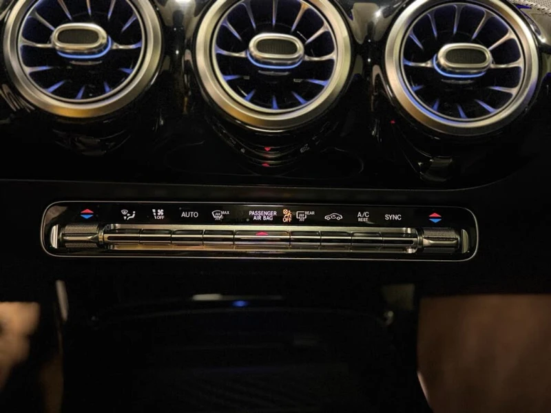 Mercedes-Benz A 250 Hatchback* 4MATIC* AWD* АвтоКредит* (ЦЕНА ДО БГ), снимка 11 - Автомобили и джипове - 52525023