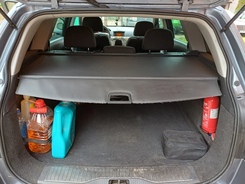 Opel Astra 1.9 CDTI, снимка 7 - Автомобили и джипове - 52865947
