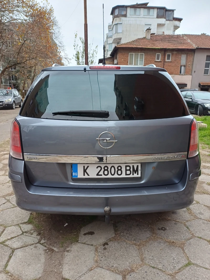 Opel Astra 1.9 CDTI, снимка 10 - Автомобили и джипове - 52865947