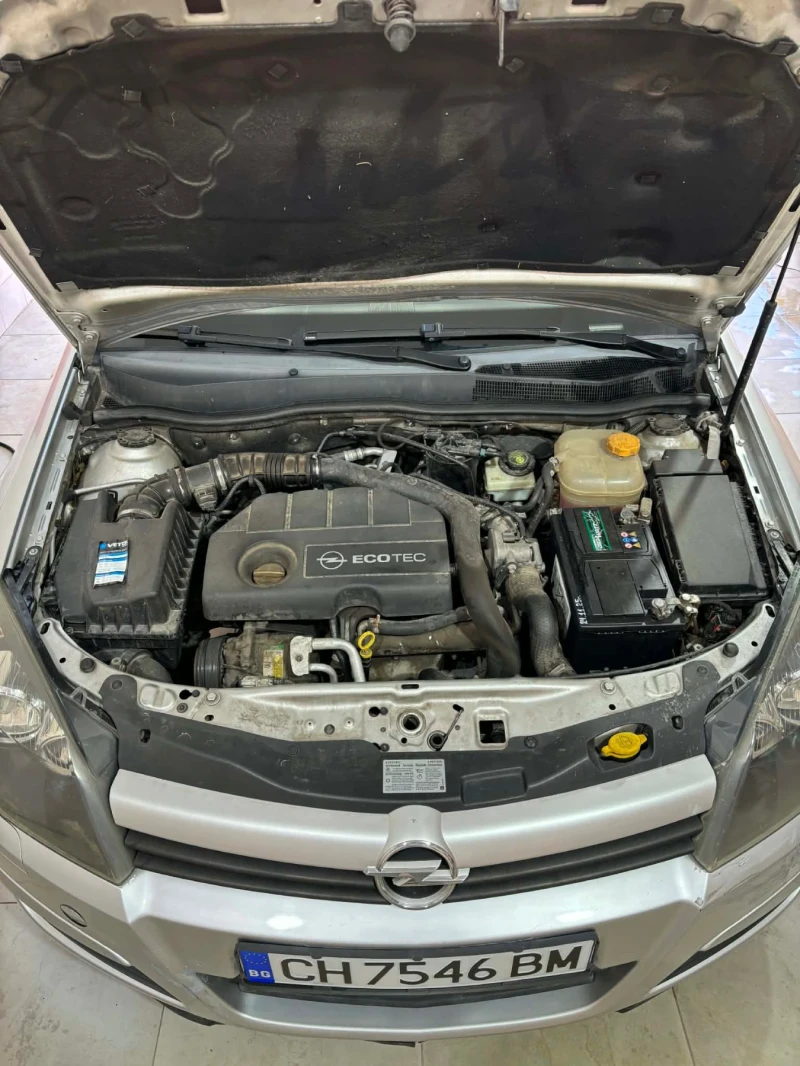 Opel Astra Обслужена!!, снимка 9 - Автомобили и джипове - 53022275