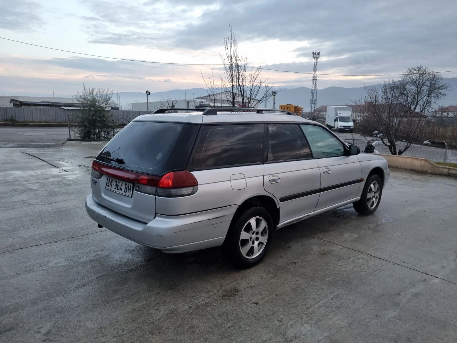 Subaru Legacy 2.0 - изображение 5