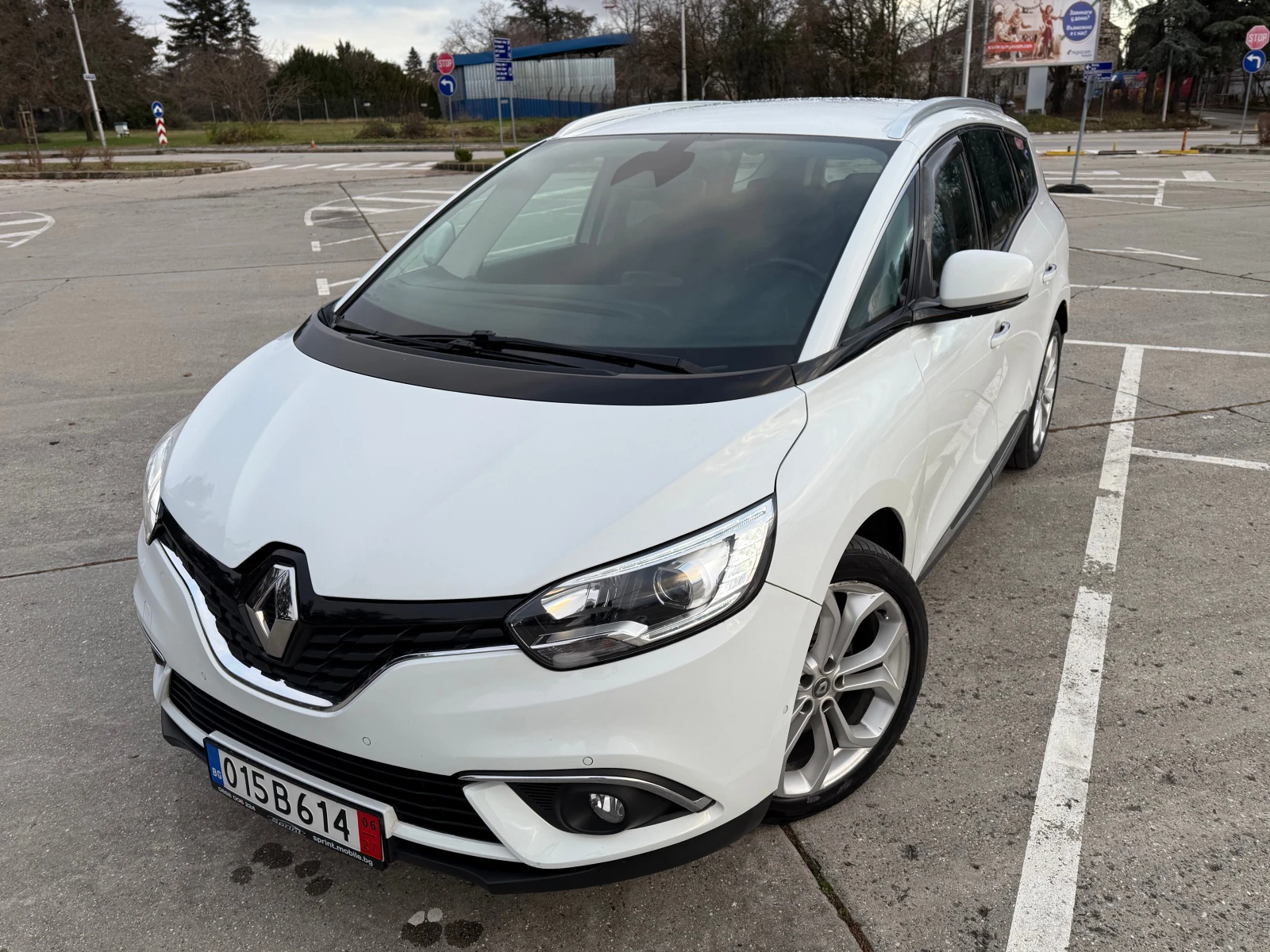 Renault Grand scenic 6+ 1///Key-Less///Top - изображение 5