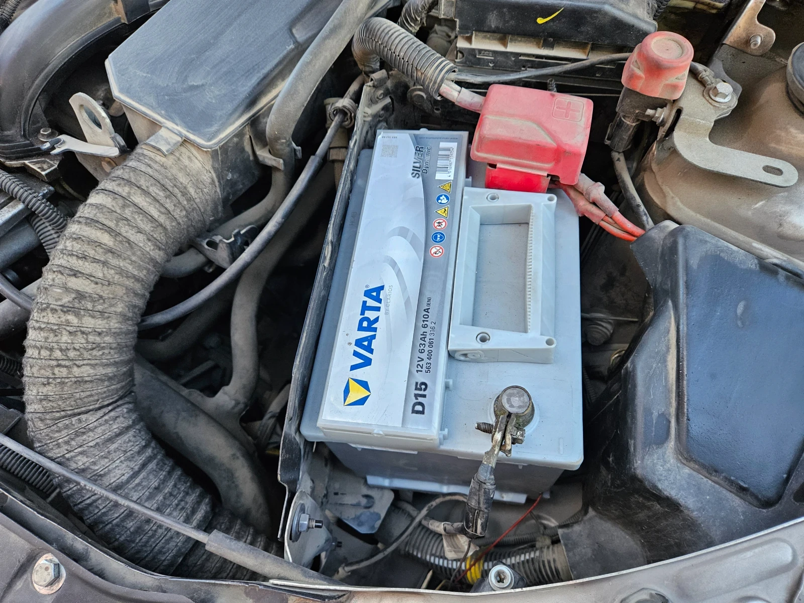 Renault Clio 1.4, 16V Symbol - изображение 9