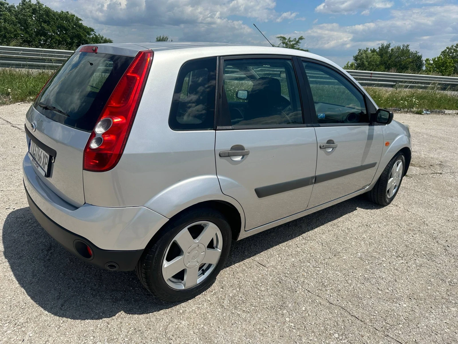 Ford Fiesta  - изображение 5