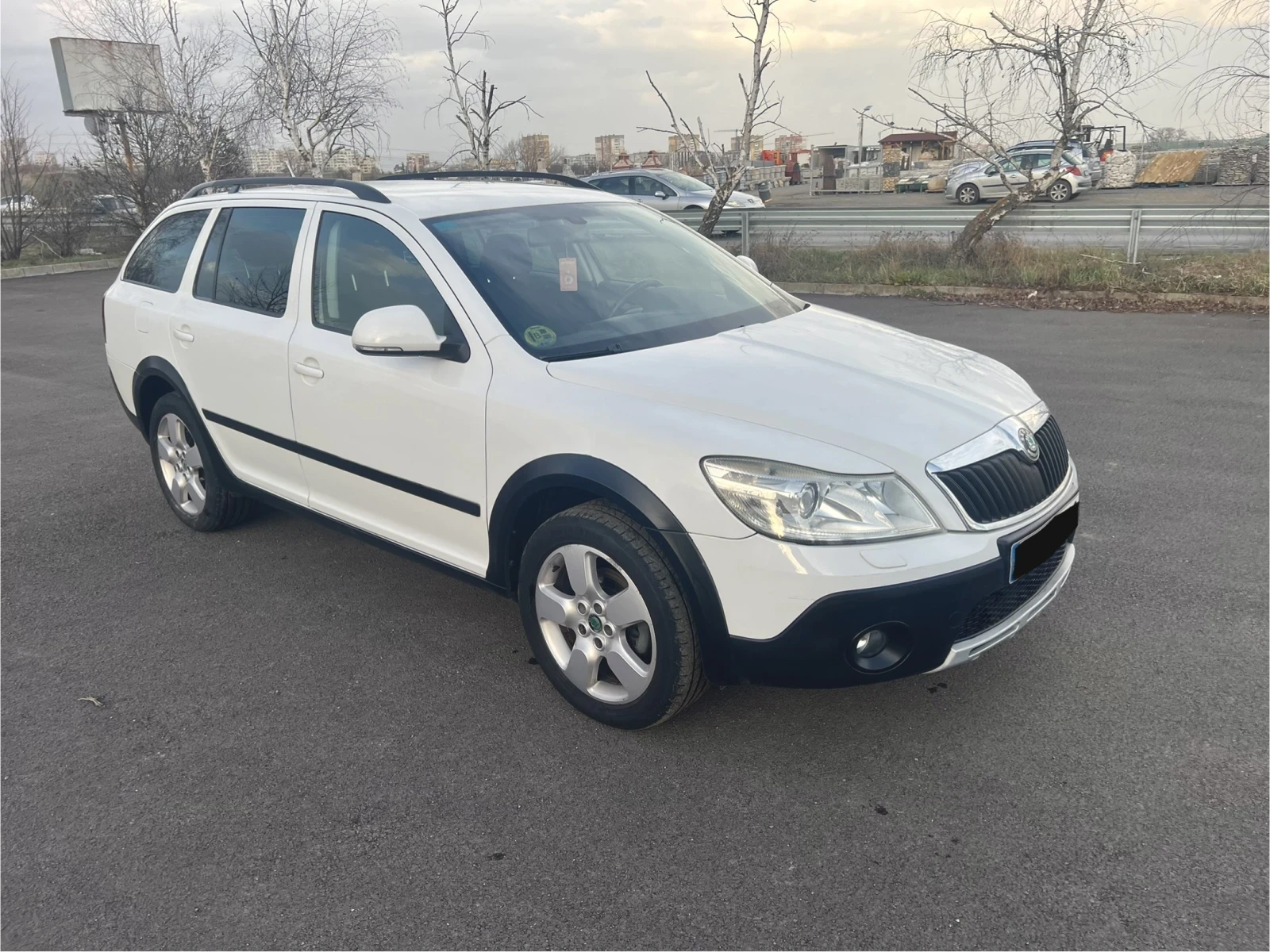 Skoda Octavia Scout 4x4 2.0 140 - изображение 3