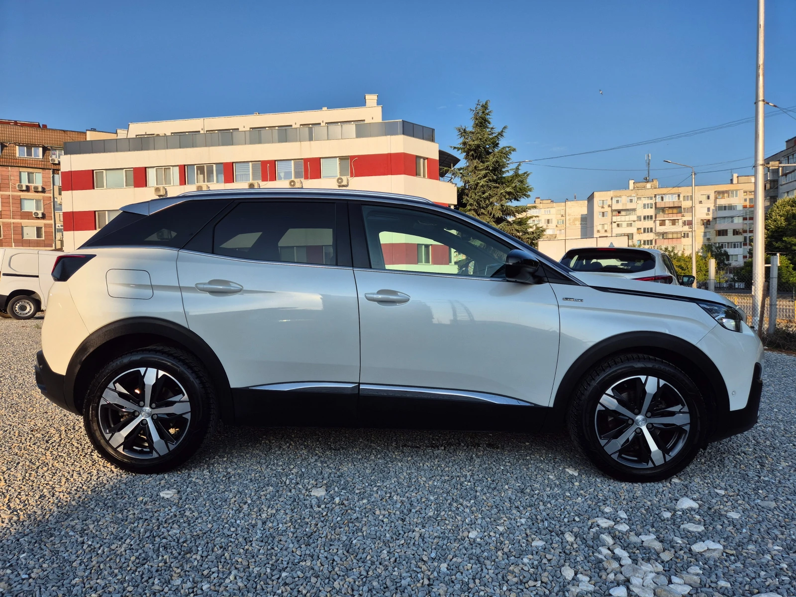 Peugeot 3008 1.5 HDI -GT-KEYLESS-DISTRONIK-PANORAM-LANE ASSIST - изображение 7