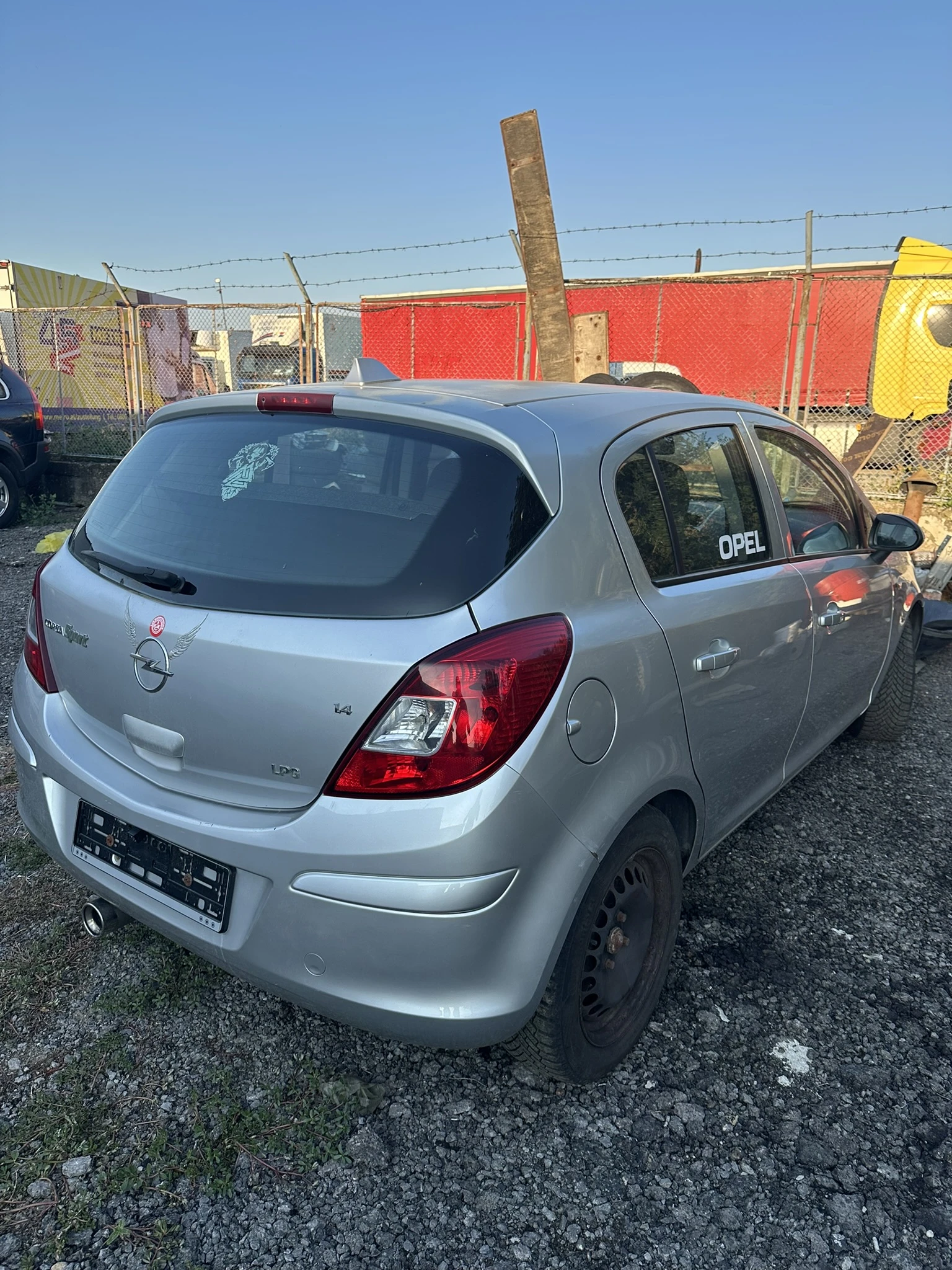 Opel Corsa 1.4 90 ГАЗ - изображение 4