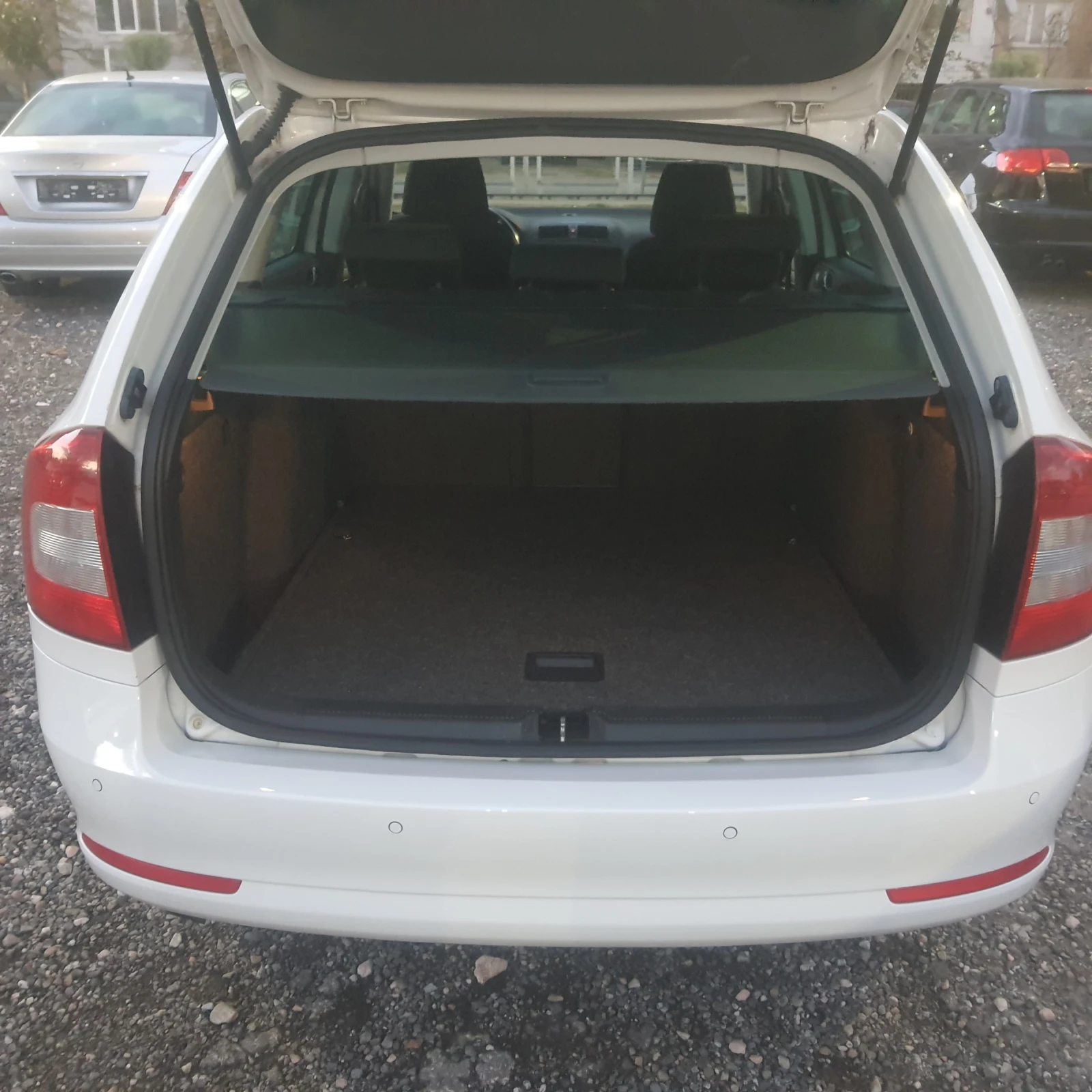 Skoda Octavia 2.0TDI-НАВИГАЦИЯ - изображение 9