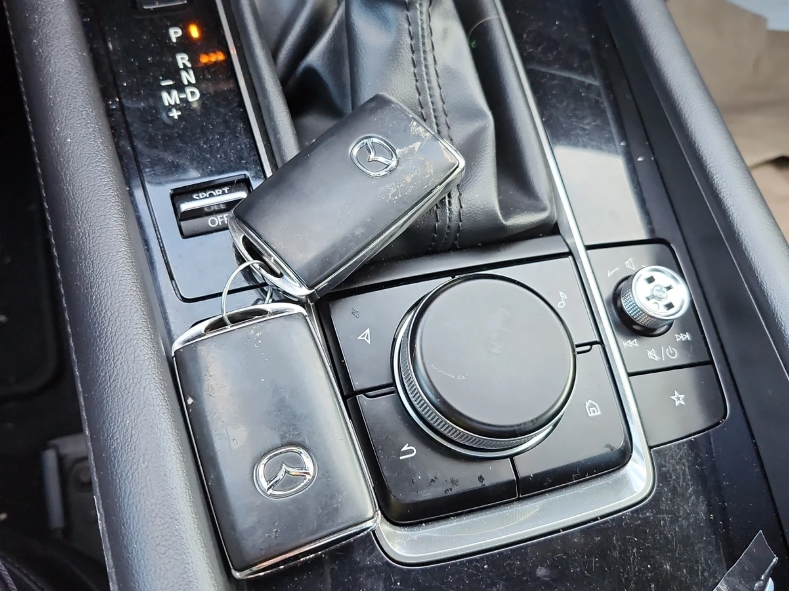 Mazda 3 SPORT GT| PANO| 2 KEYS| CARFAX| ��������| �����|  | Mobile.bg � ����������� 17