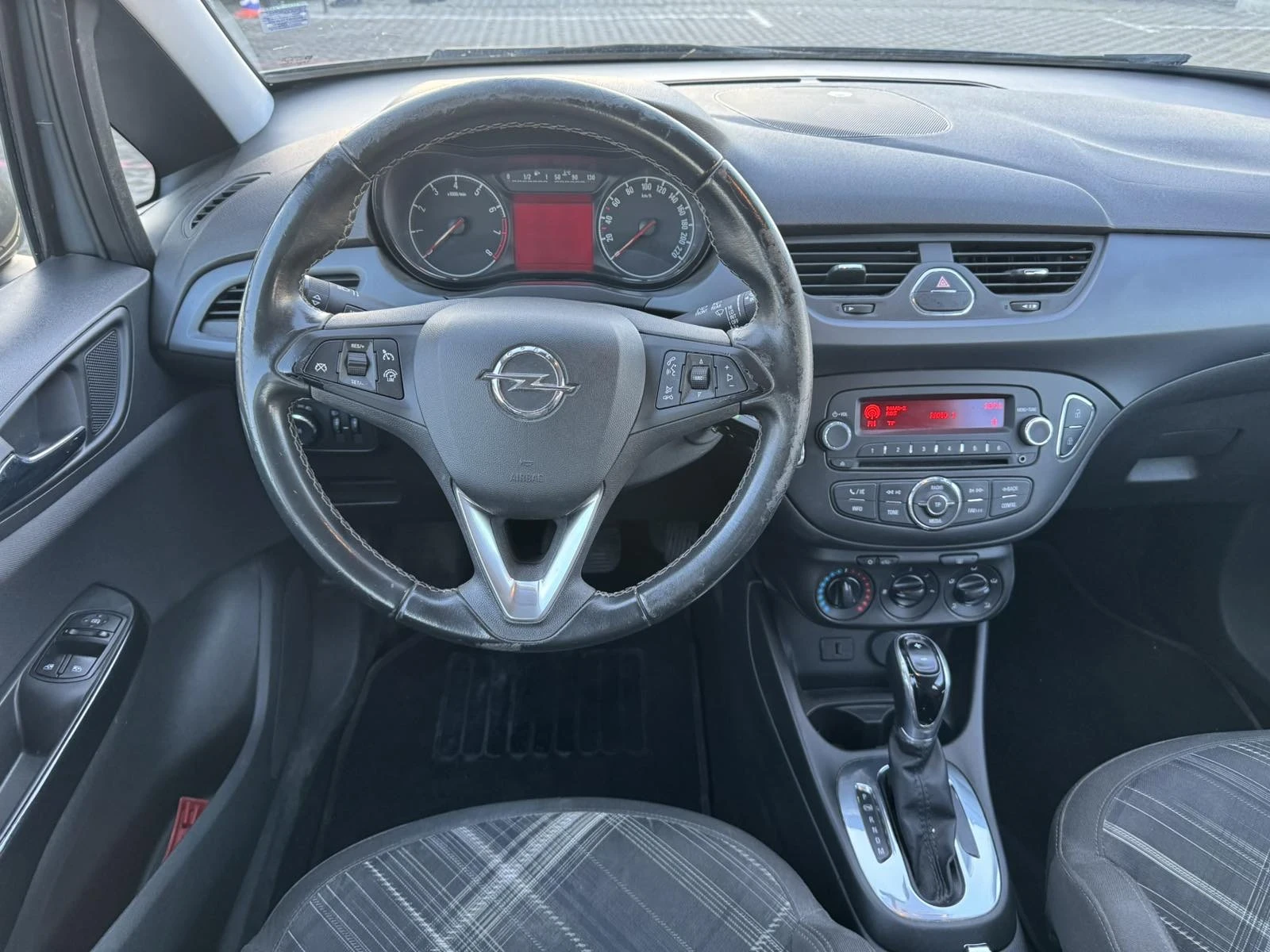 Opel Corsa 1.4i automatic Euro 6d, снимка 7 - Автомобили и джипове - 53740598