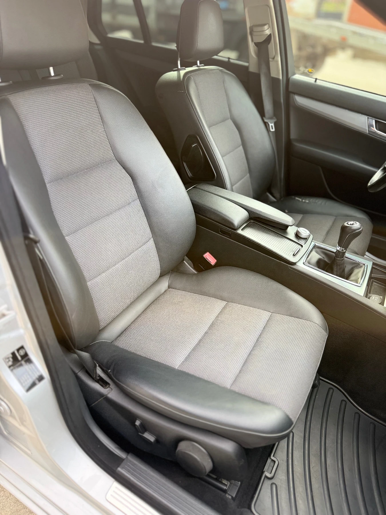 Mercedes-Benz C 220 2.2 170 OM 646 Avantgarde , снимка 9 - Автомобили и джипове - 53774309