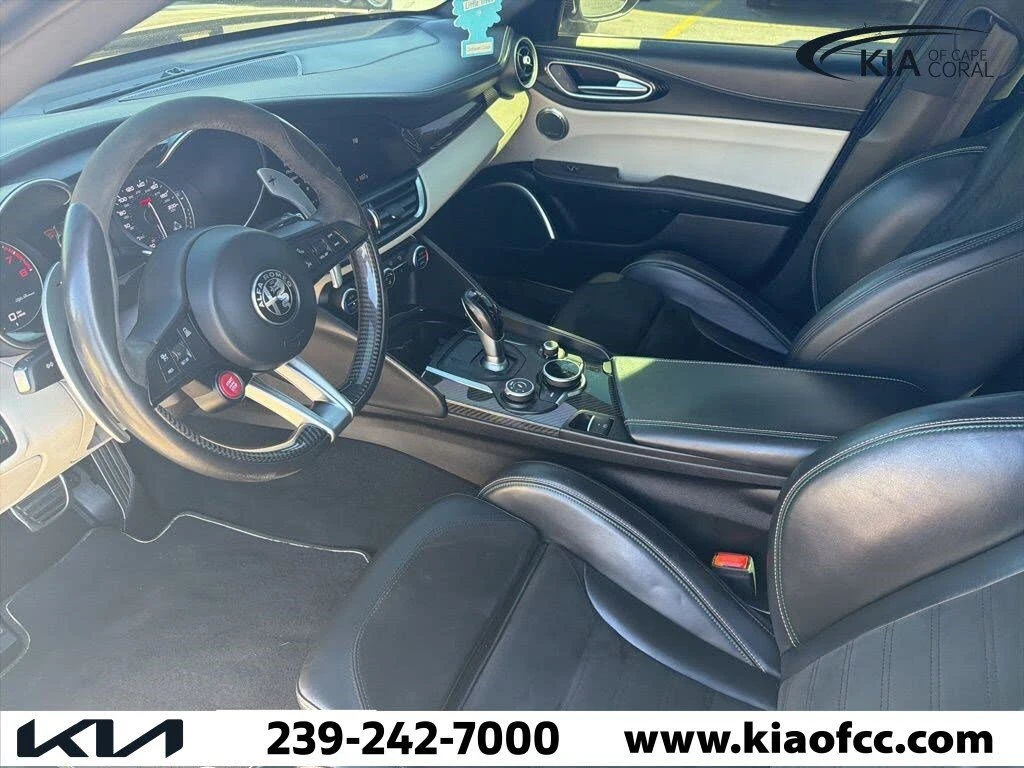 Alfa Romeo Giulia Quadrifoglio RWD* АвтоКредит* (Цена до БГ) - изображение 5