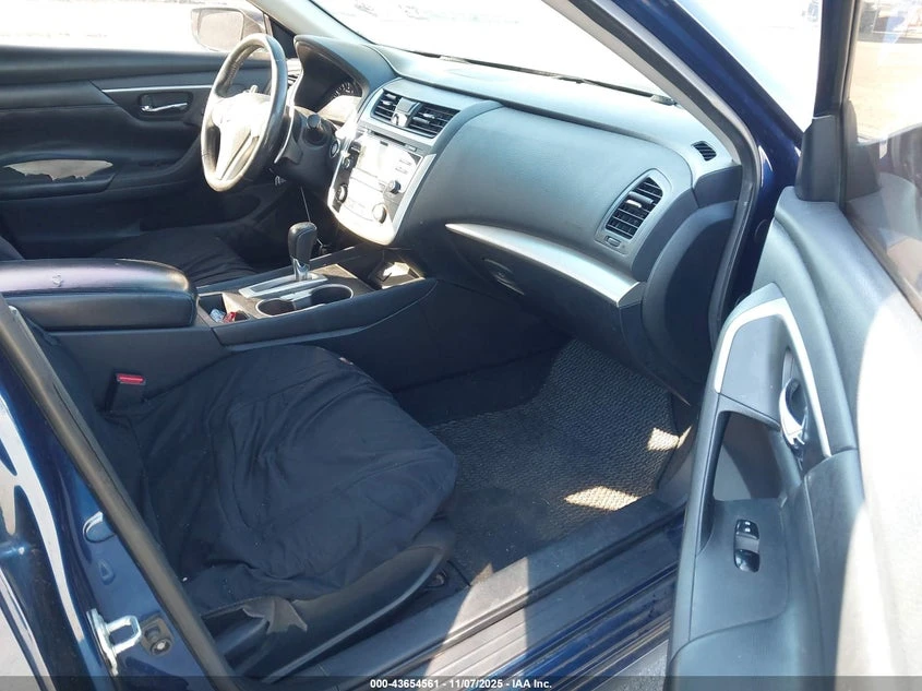 Nissan Altima 2.5L I-4 DOHC, VVT, 179HP Front Wheel Drive | Mobile.bg � ����������� 5