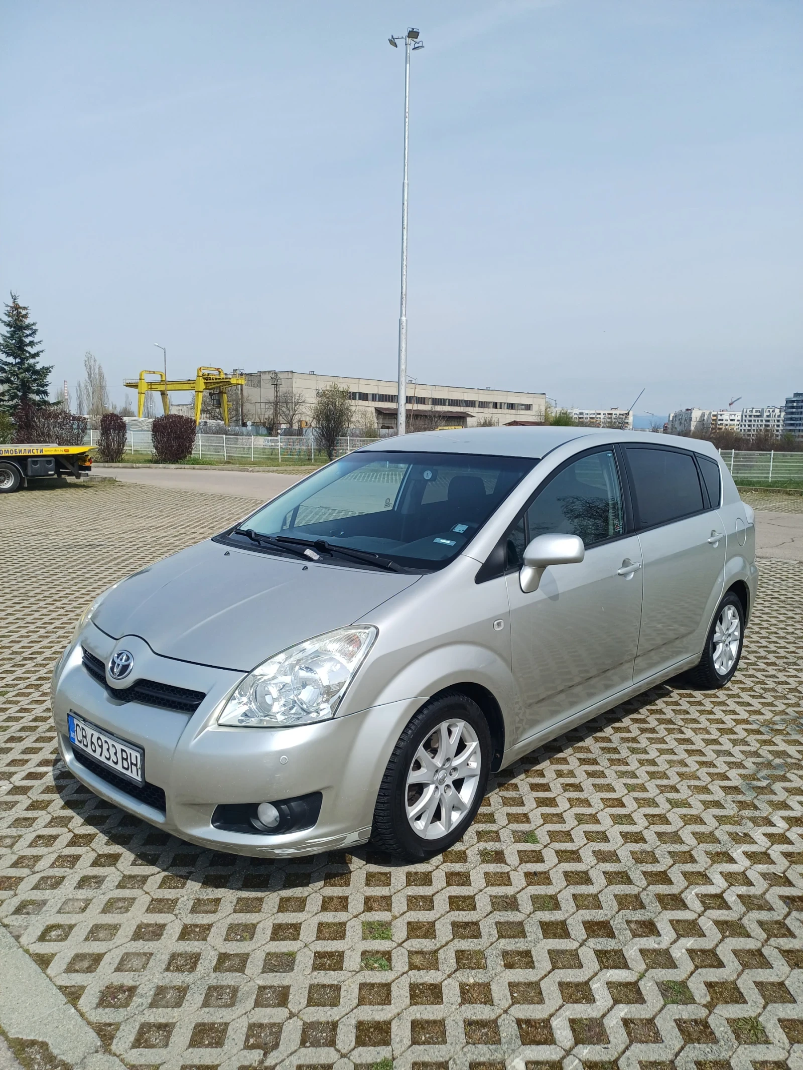 Toyota Corolla verso, снимка 8 - Автомобили и джипове - 54179926