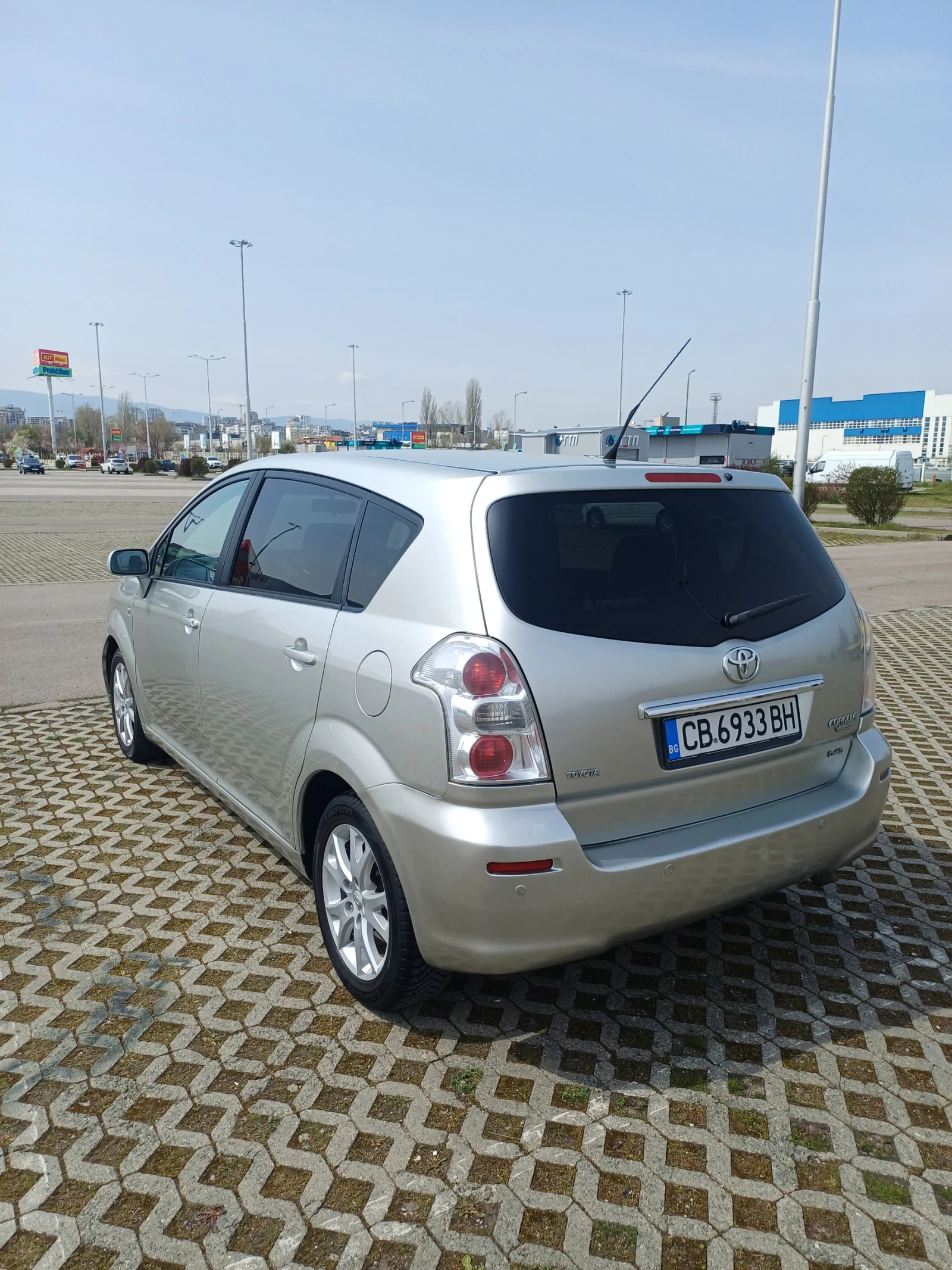 Toyota Corolla verso, снимка 6 - Автомобили и джипове - 54179926