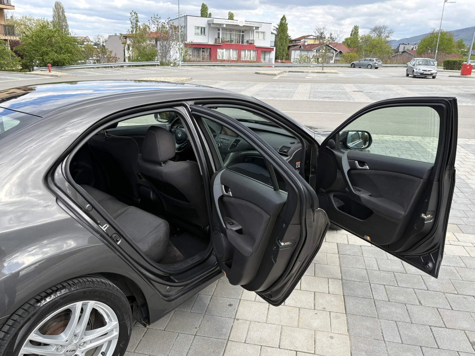 Honda Accord, снимка 11 - Автомобили и джипове - 54400324