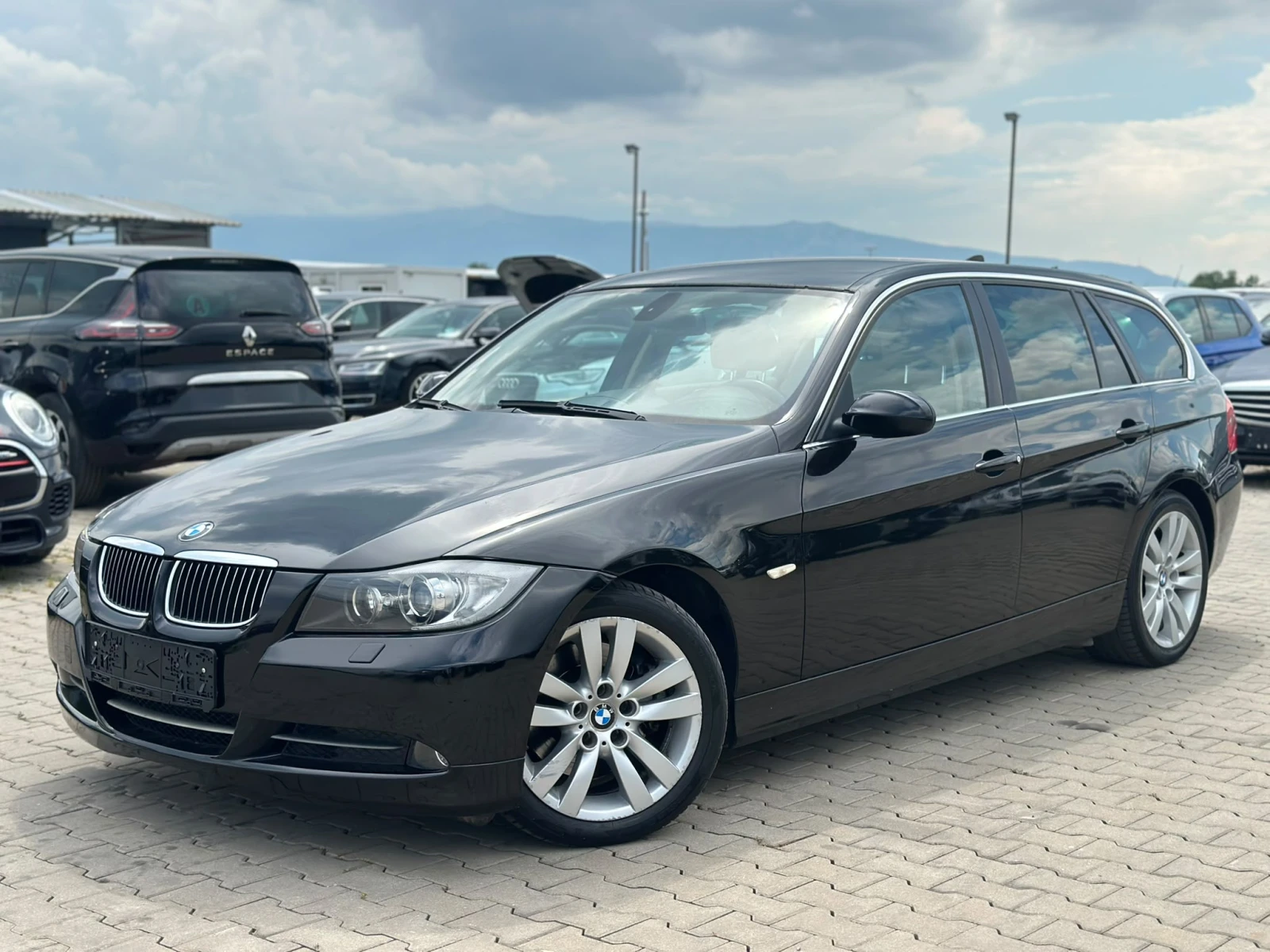 BMW 330 / 3.0D / NAVI / M SPORT /