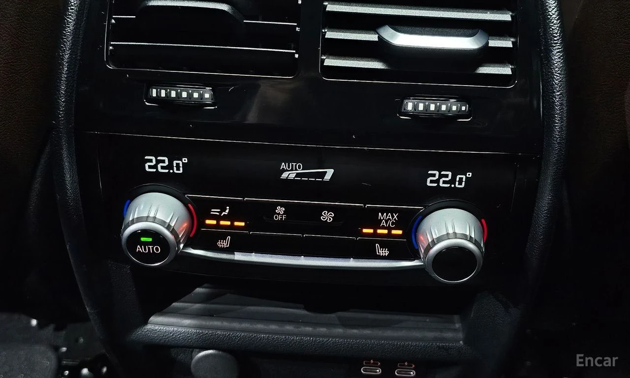 BMW 530E M* SPORT* HYBRID* HARMON* KARDON* ДИСТРОНИК* ОБДУХ, снимка 16 - Автомобили и джипове - 55421609