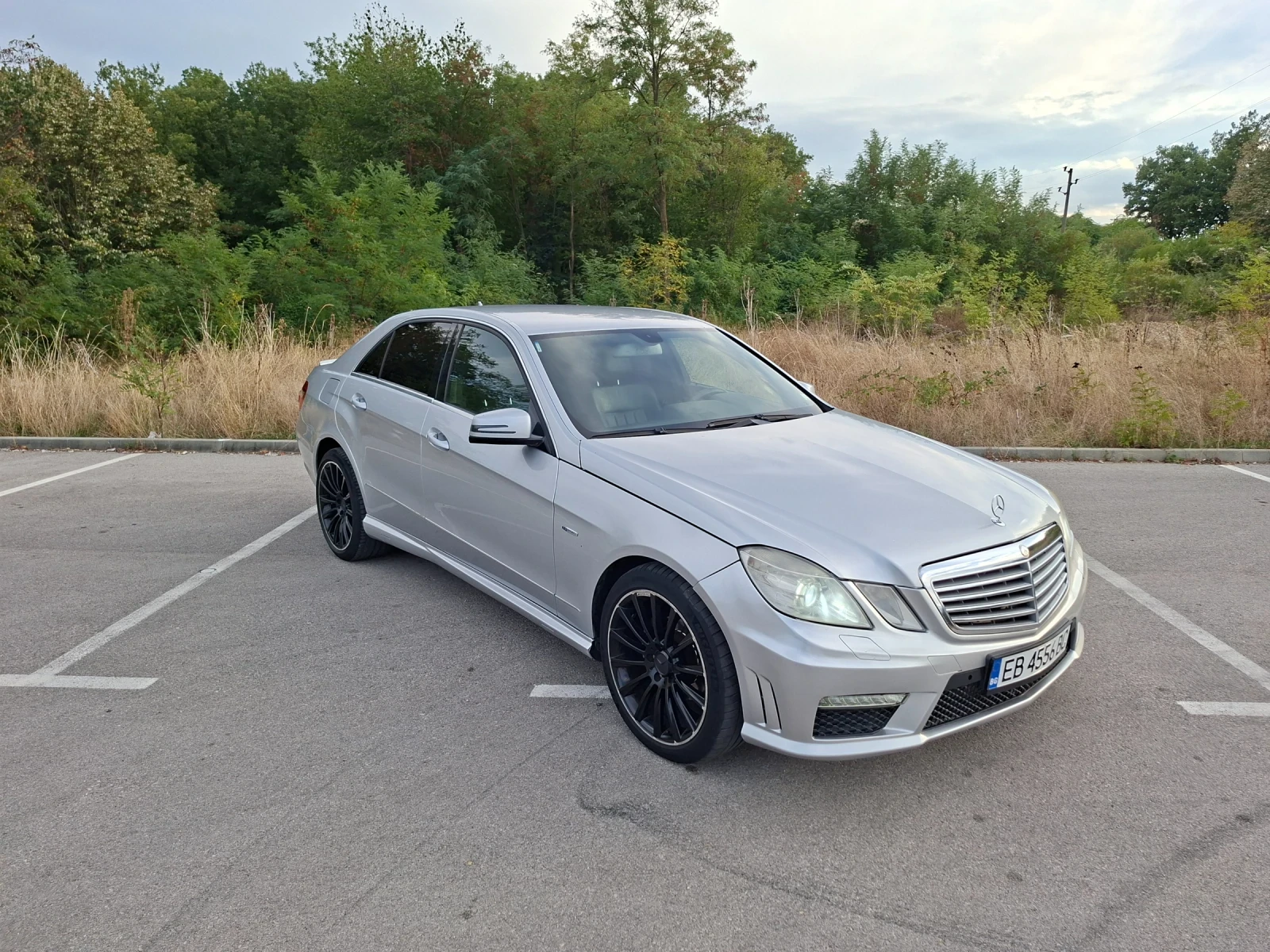 Mercedes-Benz E 220 CDI AMG, снимка 4 - Автомобили и джипове - 56259825