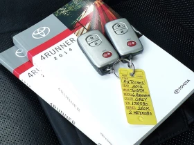 Toyota 4runner 4.0* V6* LIMITED* ПОДГРЕВ* КАМЕРА* КЕЙЛЕС* АВТОПИЛ, снимка 17