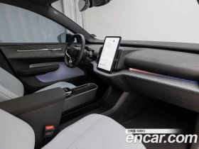 Volvo EX30 | Mobile.bg � ����� ������ 13