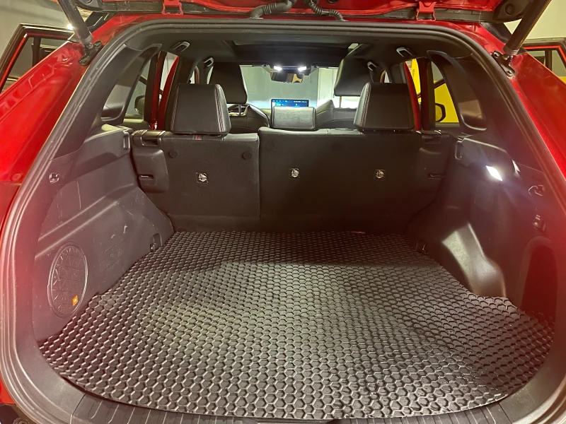 Toyota Rav4, снимка 11 - Автомобили и джипове - 53048499