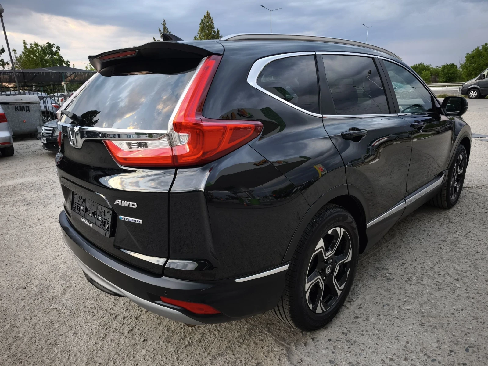 Honda Cr-v 2.0i 4x4 EXCLUSIVE FILL SERVICE IN HONDA - изображение 4