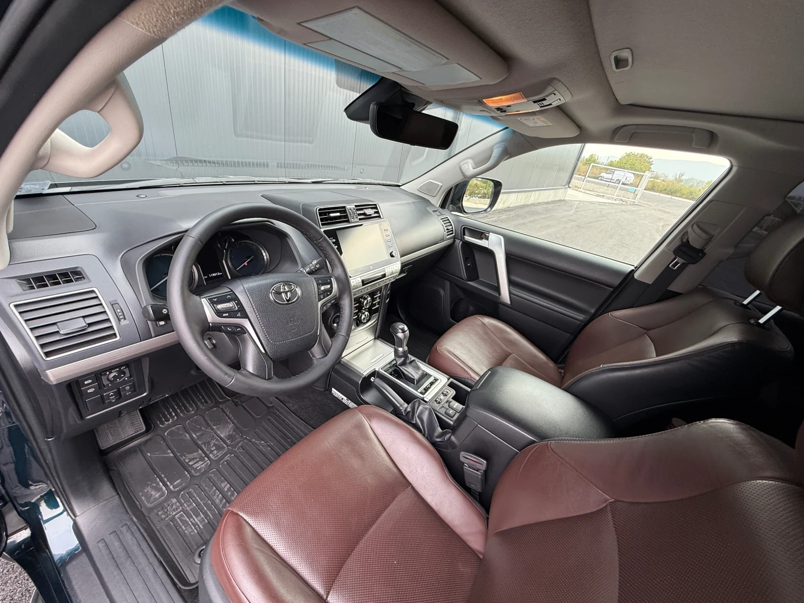 Toyota Land cruiser На части 2.8 D-4D Automatic - изображение 4