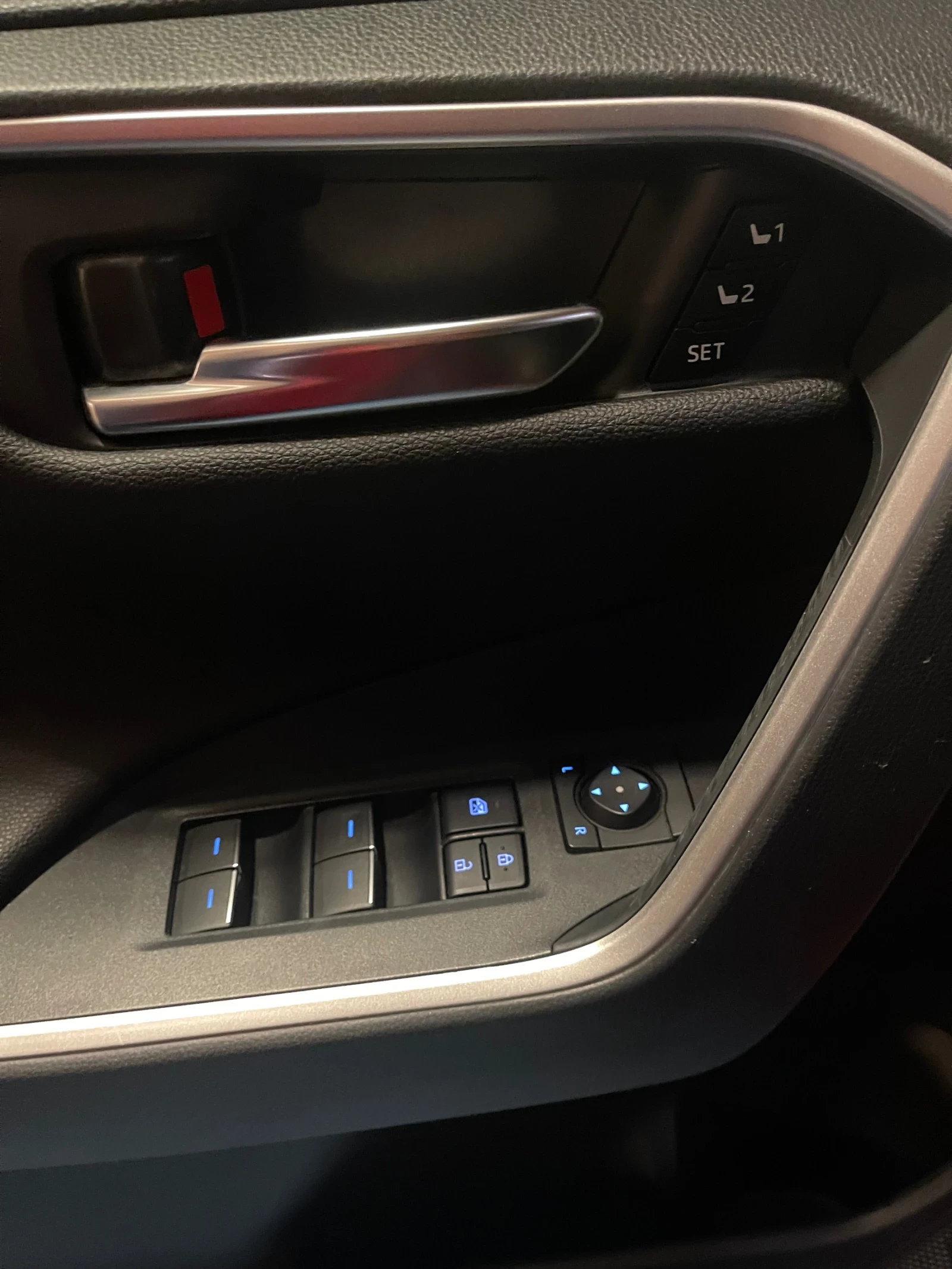 Toyota Rav4  - изображение 6