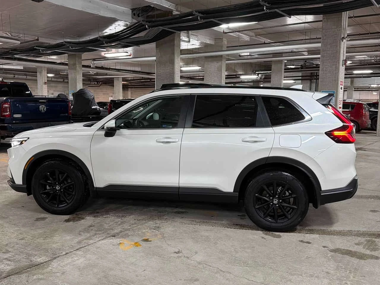 Honda Cr-v * Sport * CARFAX * PANO * KEYLESS * ПОДГРЕВИ *  - изображение 2