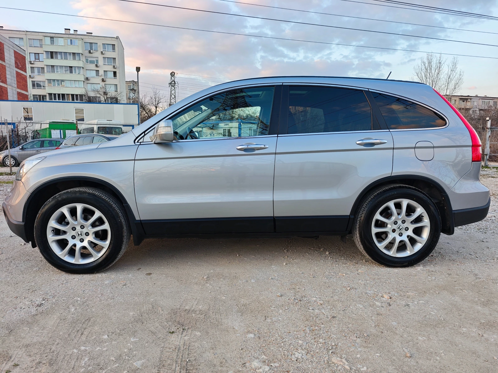 Honda Cr-v 2.0i АВТОМАТ, снимка 3 - Автомобили и джипове - 53739216