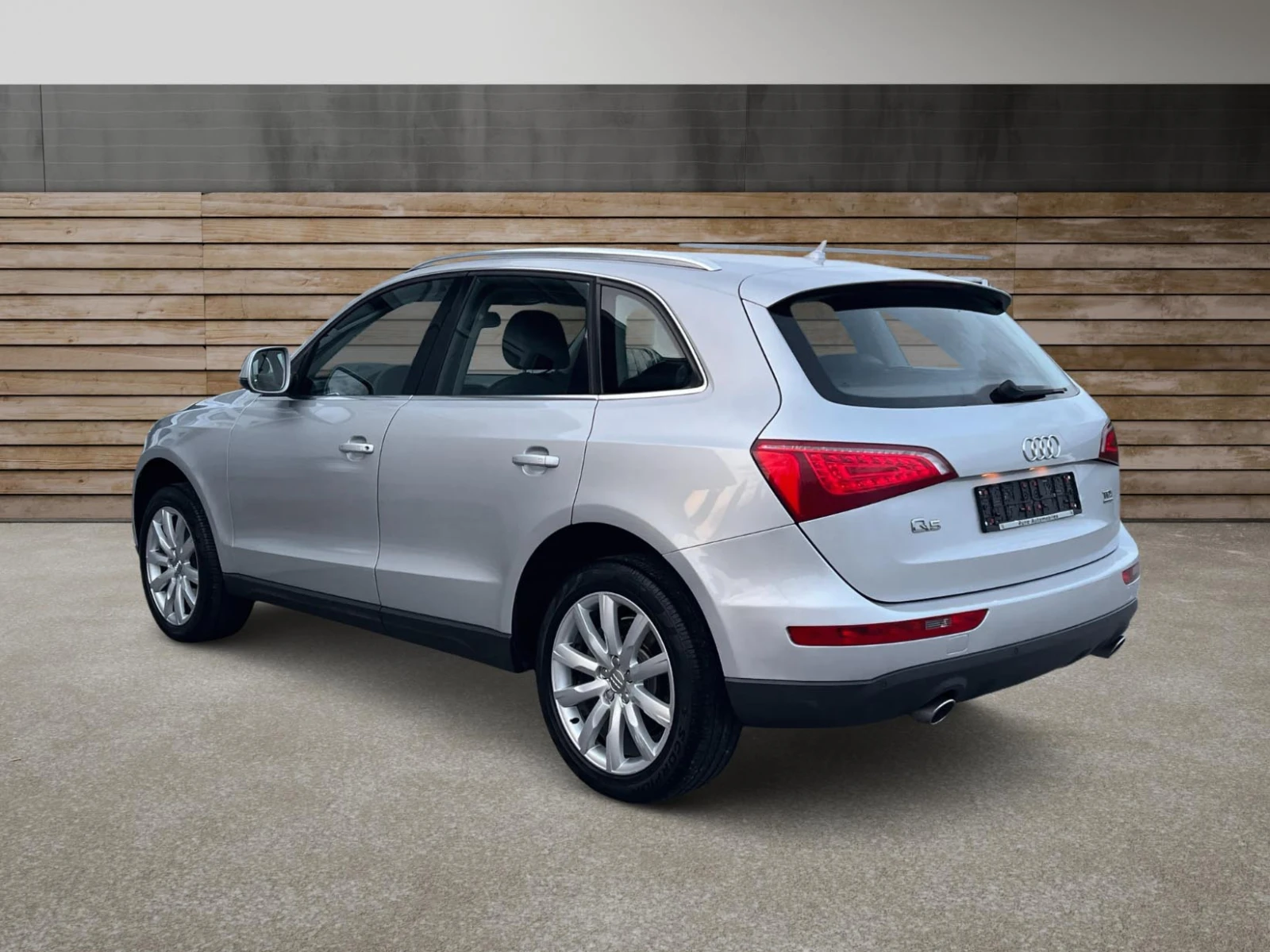 Audi Q5 3.0TDi quattro ПРОЧЕТИ ОПИСАНИЕТО, снимка 4 - Автомобили и джипове - 53945282