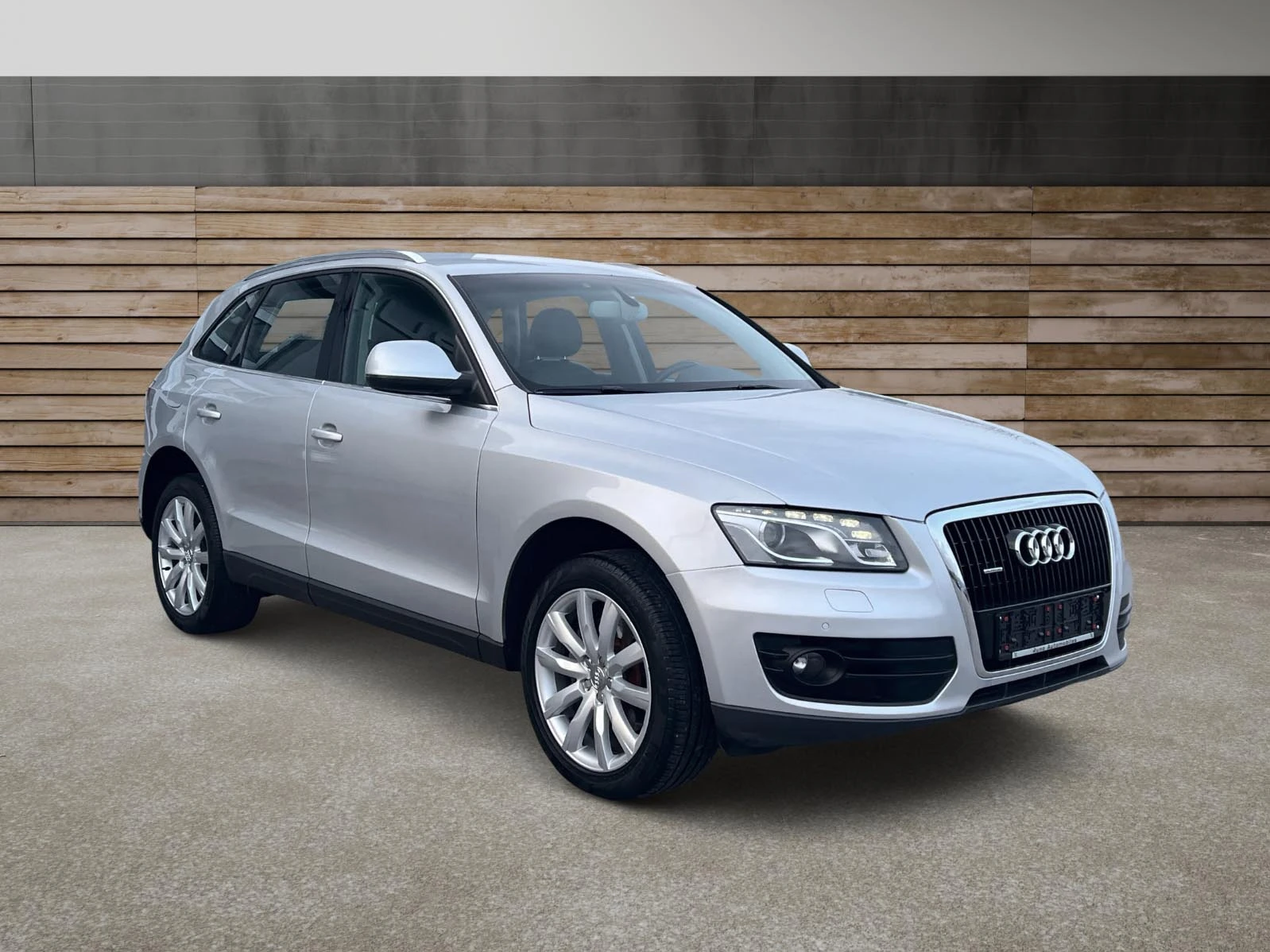 Audi Q5 3.0TDi quattro ПРОЧЕТИ ОПИСАНИЕТО, снимка 3 - Автомобили и джипове - 53945282