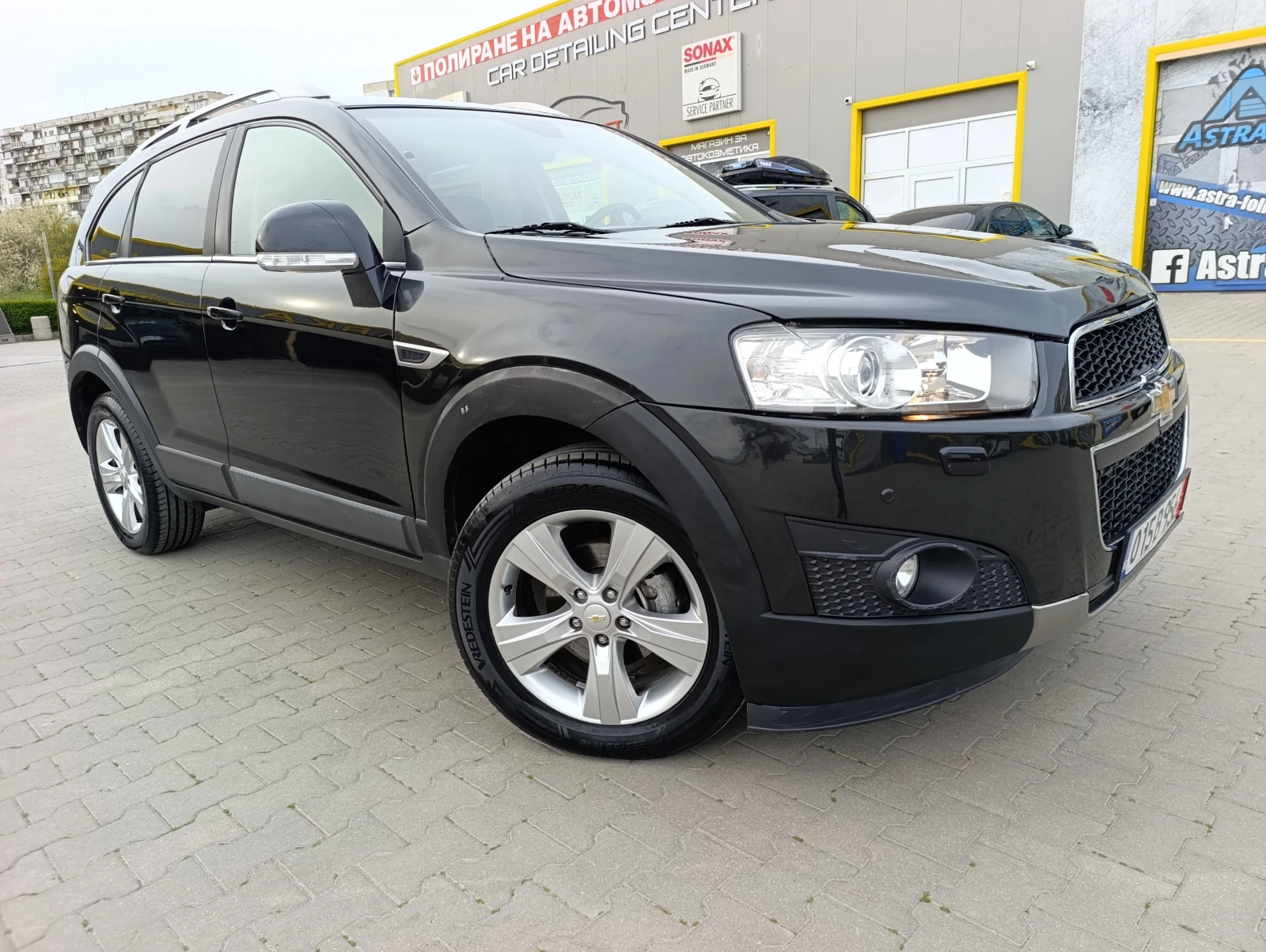 Chevrolet Captiva 2.4 4x4 7м., снимка 3 - Автомобили и джипове - 54212209