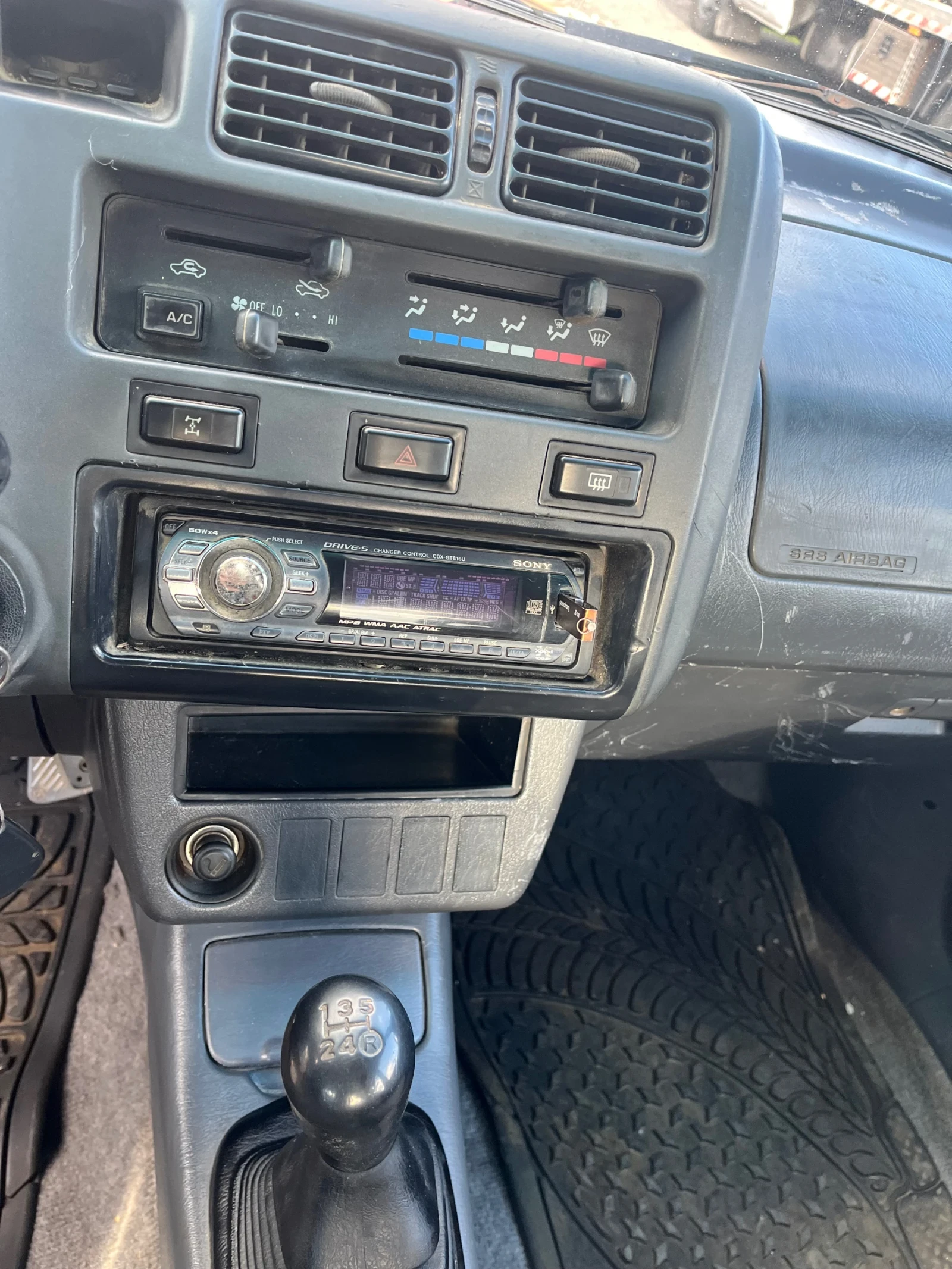 Toyota Rav4 2.0 ml1, снимка 7 - Автомобили и джипове - 54464058