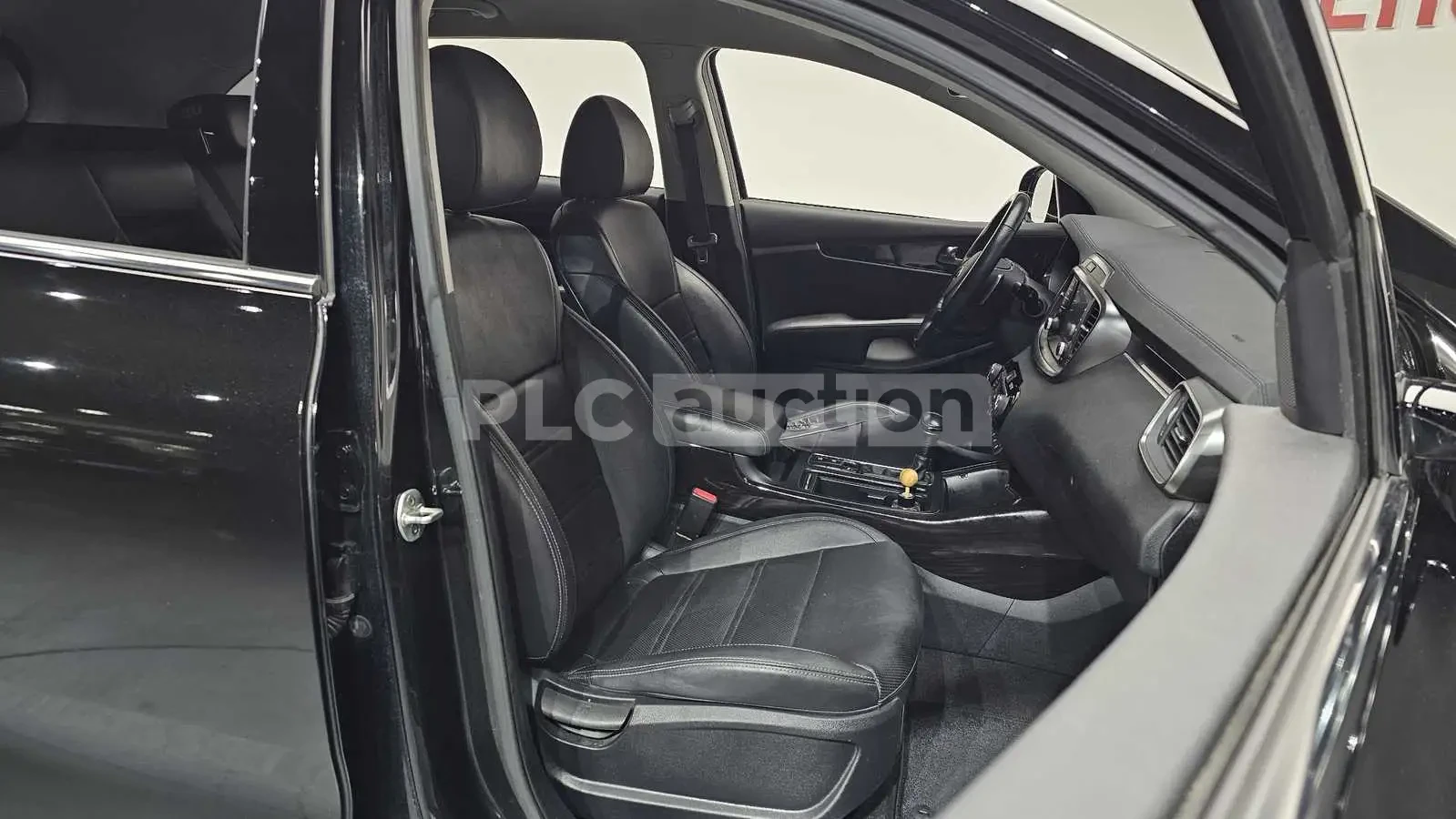 Kia Sorento 2.0 | CAM | ОБДУХ| МЪРТВА ТОЧКА| вкл.ТЕХНОТЕСТ, снимка 5 - Автомобили и джипове - 54549528